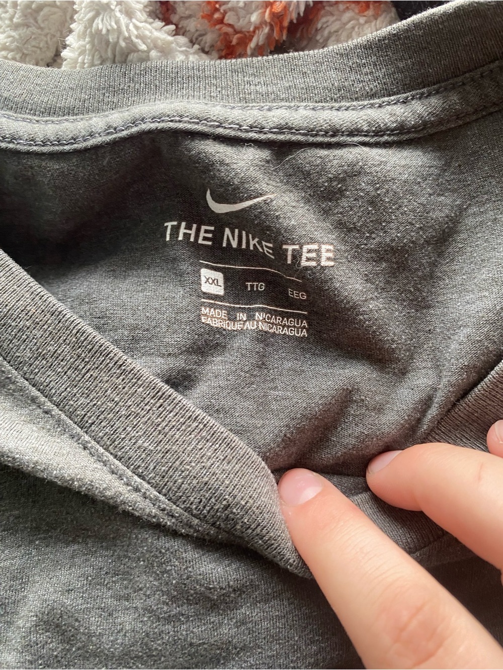 Nike Men's Gray Crewneck Sweatshirt - The Nike Tee